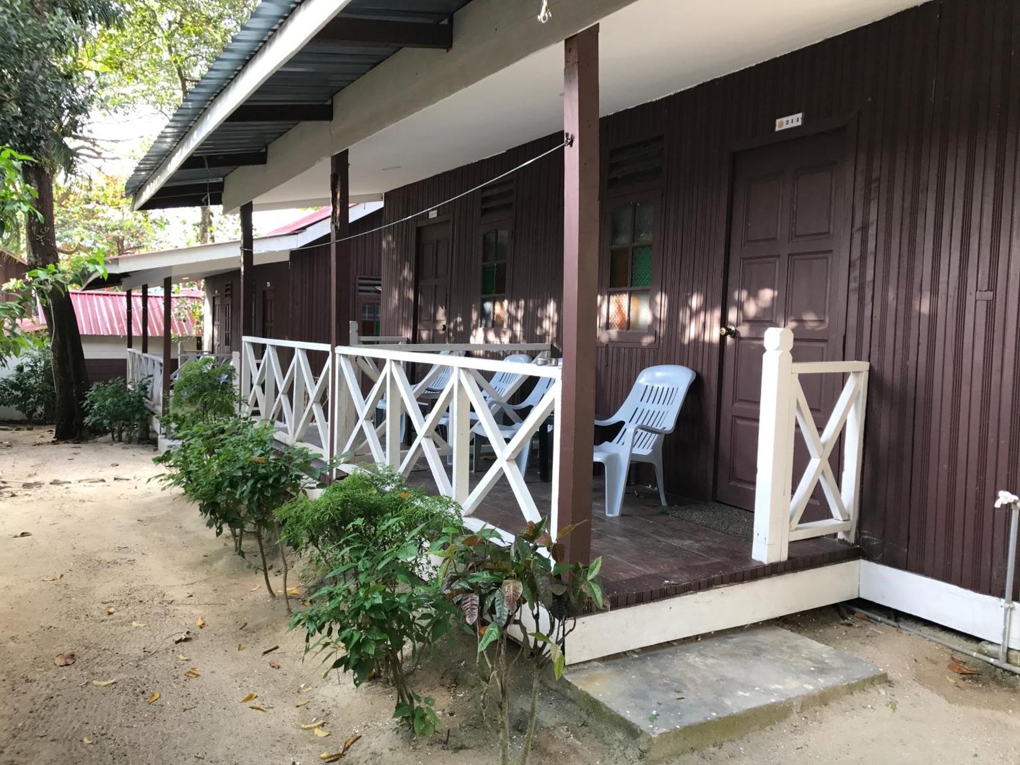 The Barat Perhentian Villa Kampong Pasir Hantu Екстериор снимка