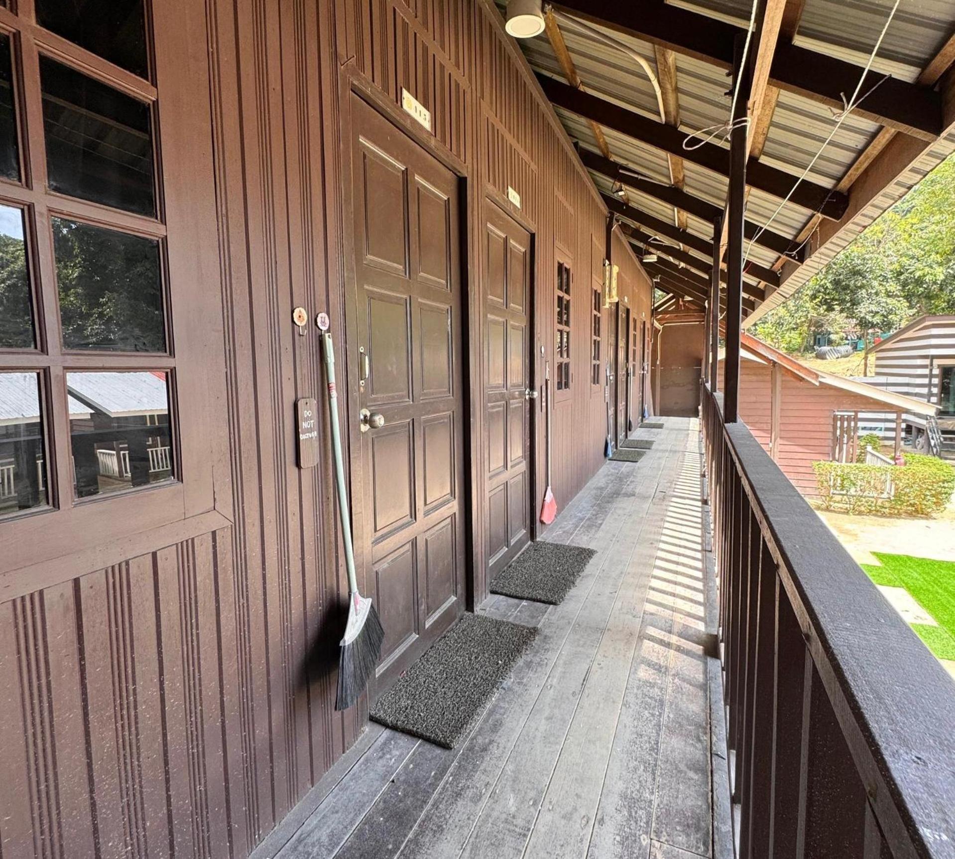 The Barat Perhentian Villa Kampong Pasir Hantu Екстериор снимка
