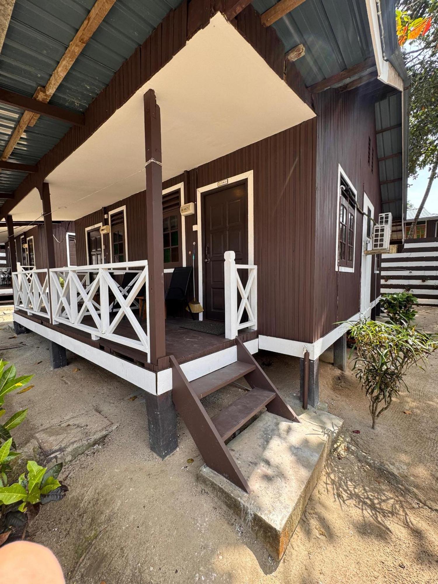 The Barat Perhentian Villa Kampong Pasir Hantu Екстериор снимка